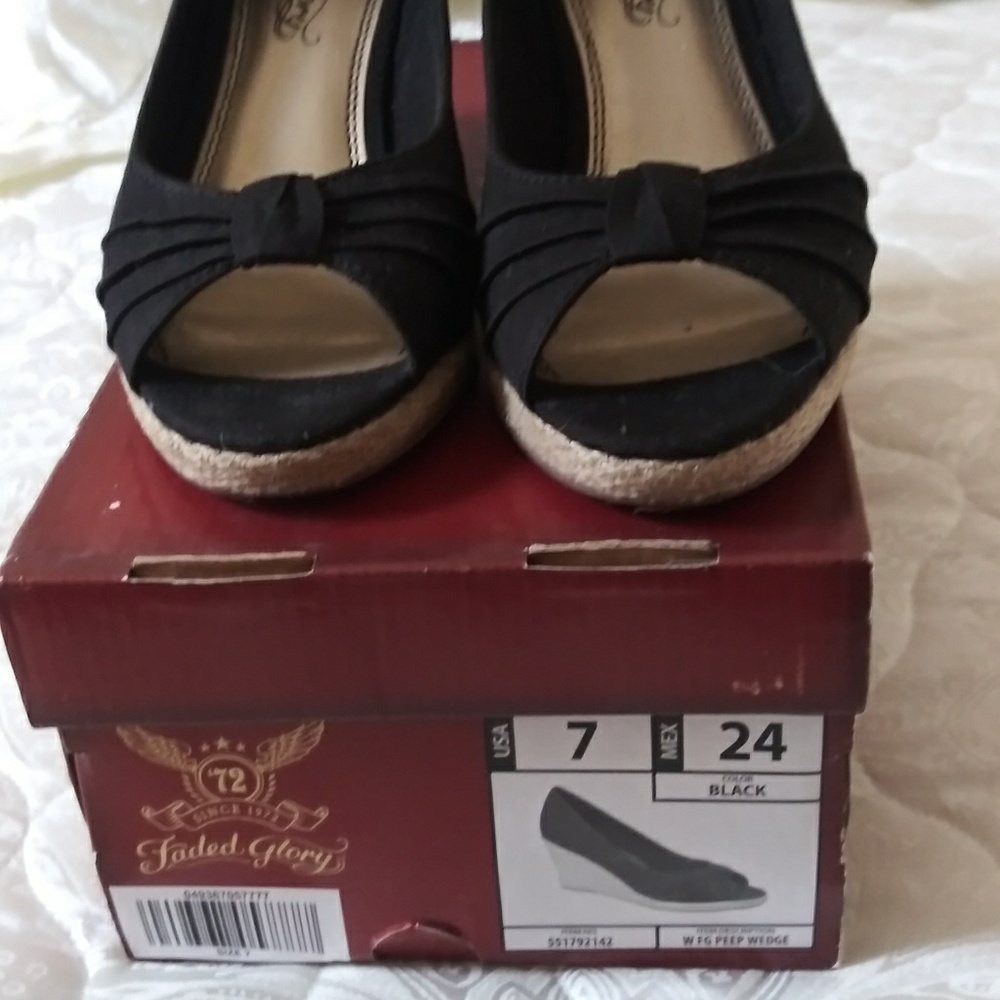 Black shoes